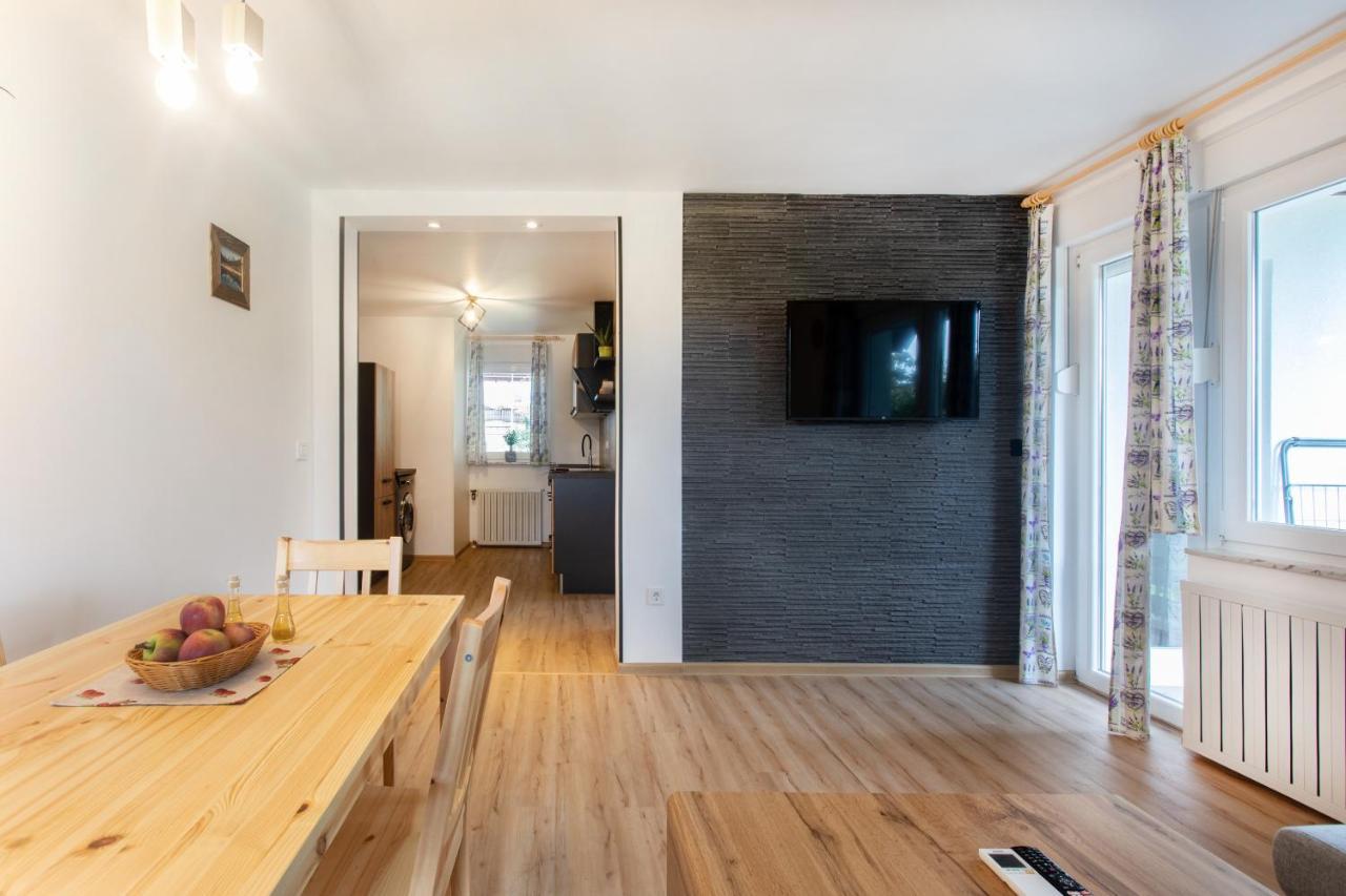 Honey Apartment *